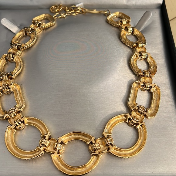 Vintage Givenchy Large Logo Adjustable Collar NWOT - Picture 5 of 5